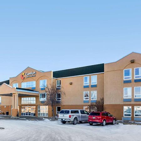 Comfort Inn & Suites Moose Jaw Exterior foto
